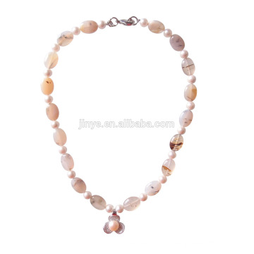 Collier en perles de rocaille en agate naturelle